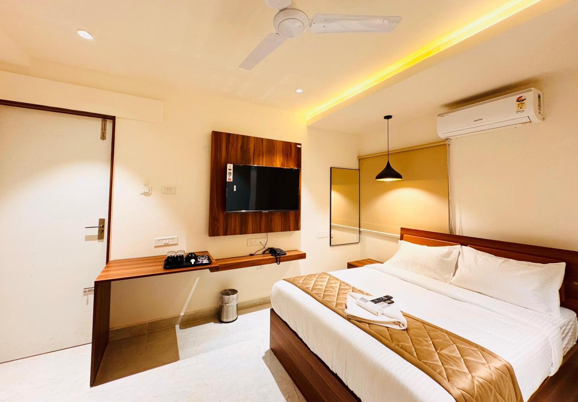 Hotel Star Avenue - Indiranagar Bangalore Exterior photo